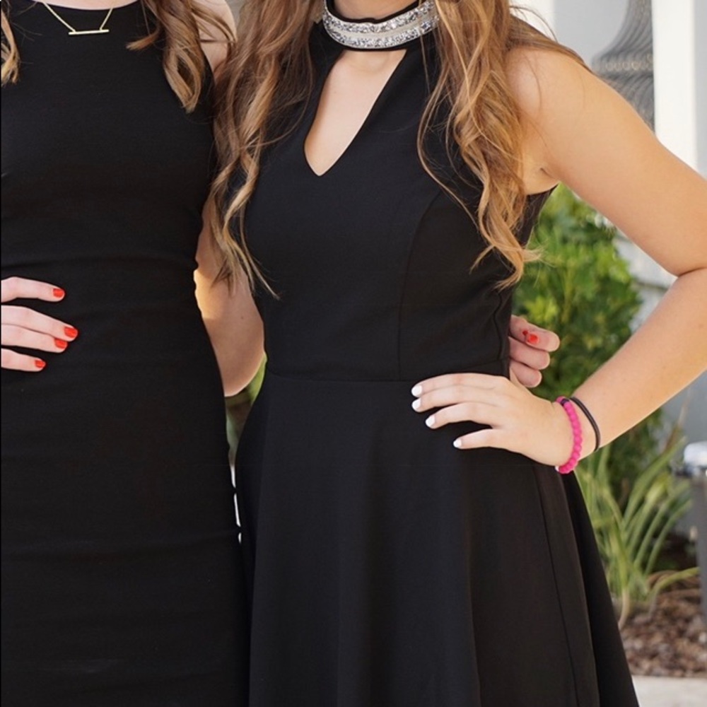 LULU’s SMALL dress